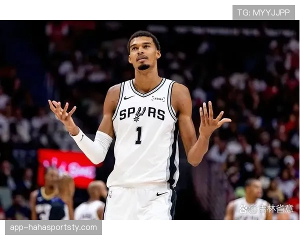 文班亚马高位挡拆对抗内线，较上季终结效率显著提升