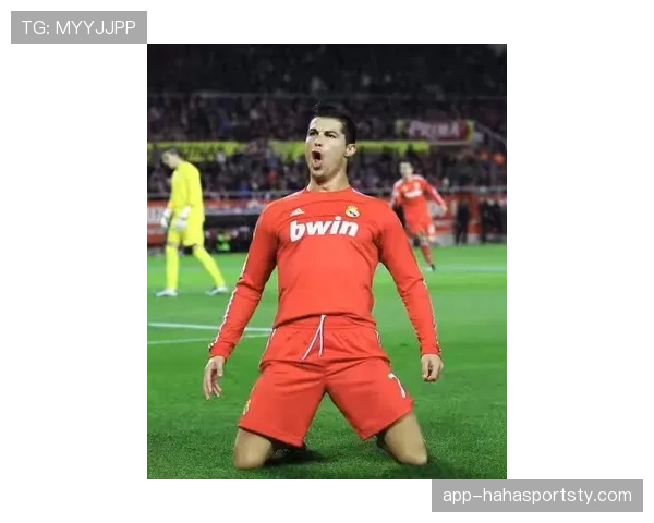 博格巴与德布劳内：中场推进逻辑的演变——从持球突破到体系化分发